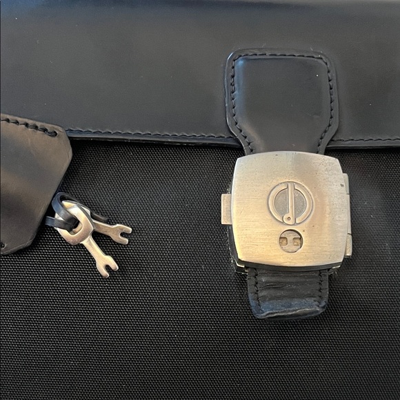 Dunhill Lock & Key Clutch - Picture 5 of 16